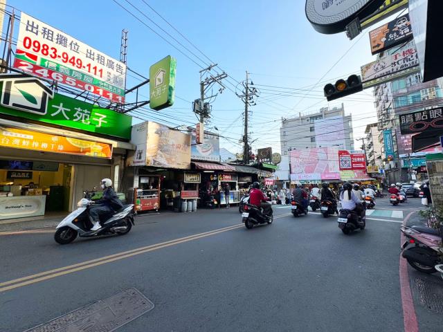 台中龍井店面-2